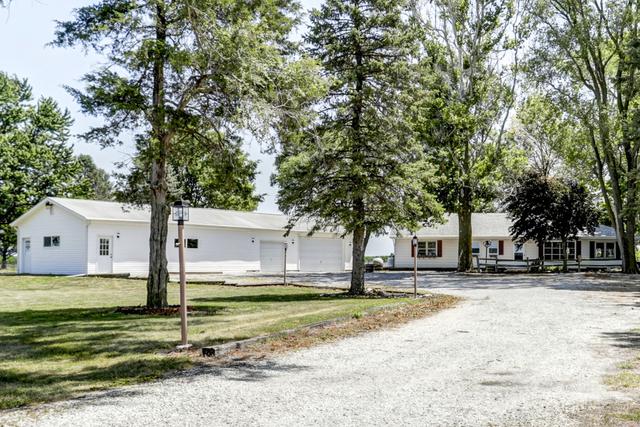 1802 C.r. 2000 East Rd., St. Joseph, IL 61873