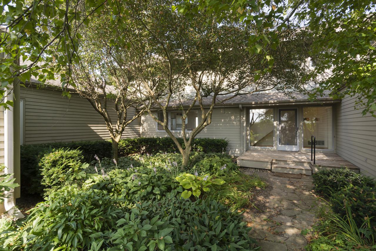 3006 S 1st St., Champaign, IL 61822