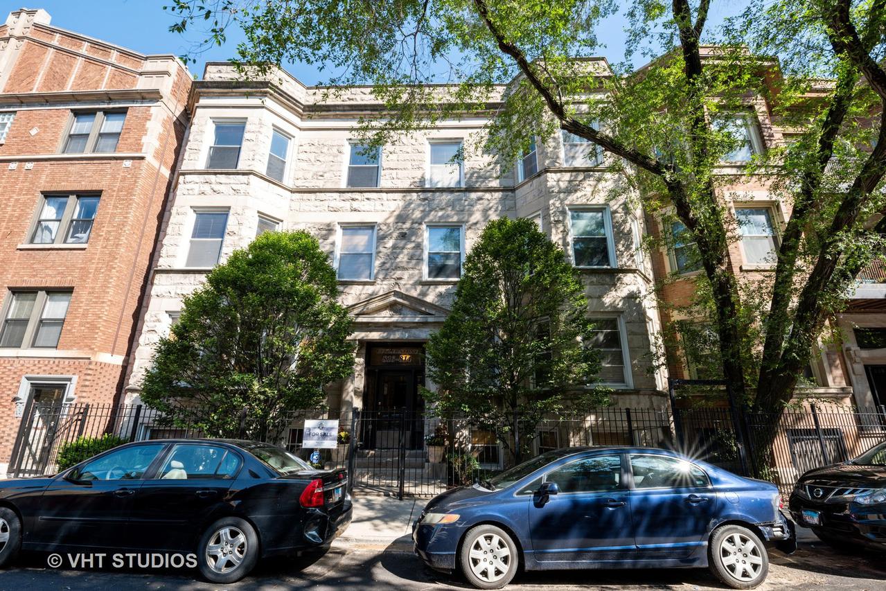 816 W Cuyler Ave. #3W, Chicago, IL 60613