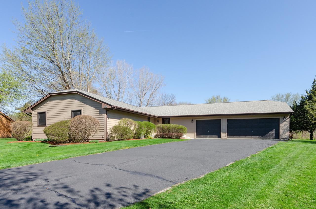 1914 Maria Ct., Sleepy Hollow, IL 60118