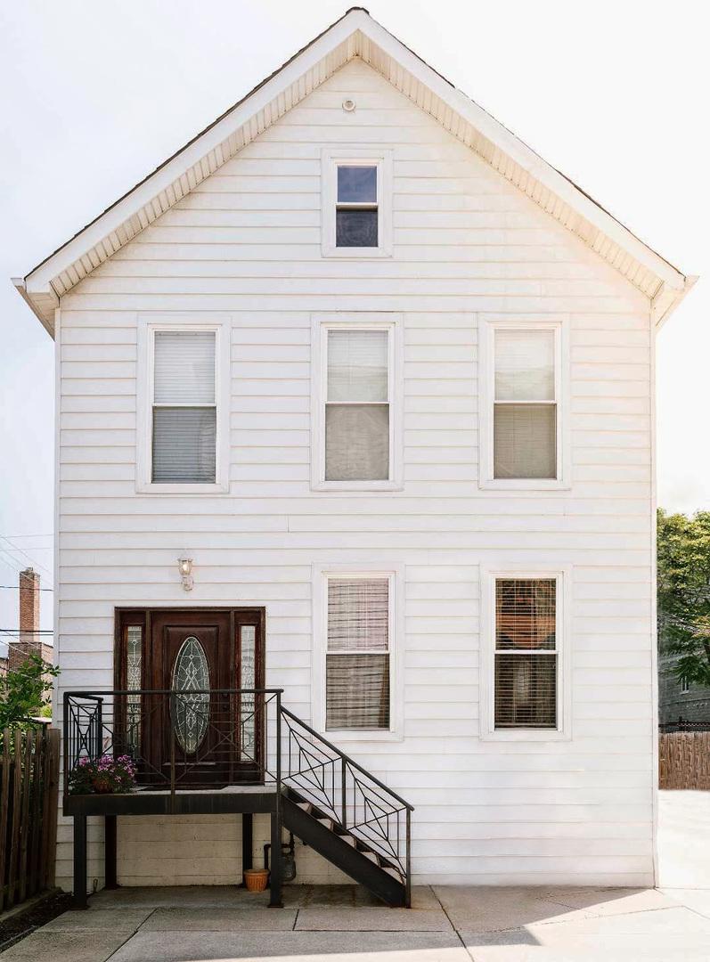 1939 N Sawyer Ave. #CH, Chicago, IL 60647