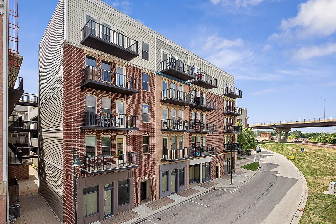 332 River St. #4305, Lemont, IL 60439
