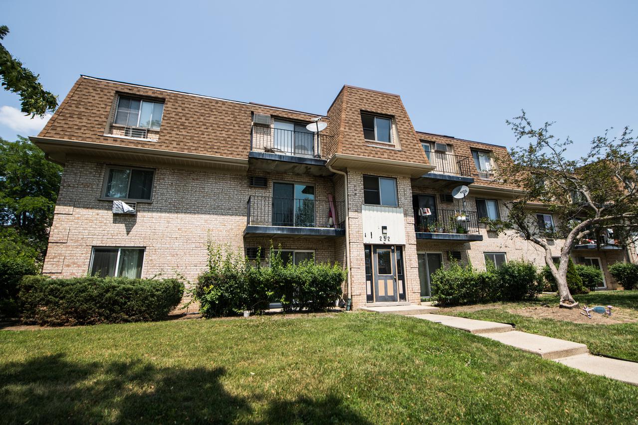 252 Shorewood Dr. #GD, Glendale Heights, IL 60139