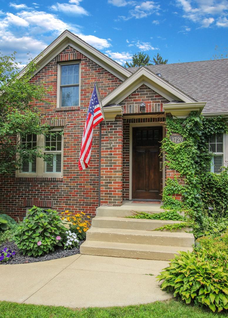 1720 W Harrison St., Freeport, IL 61032