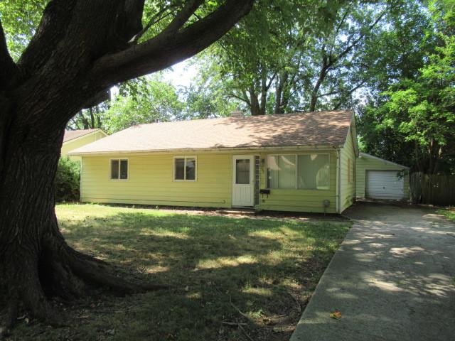 1709 Burnetta St., Champaign, IL 61821