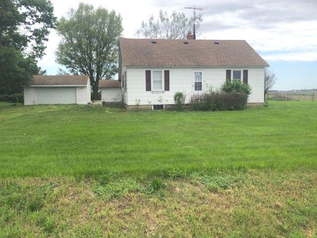1791 Middlebury Rd., Ashton, IL 61006