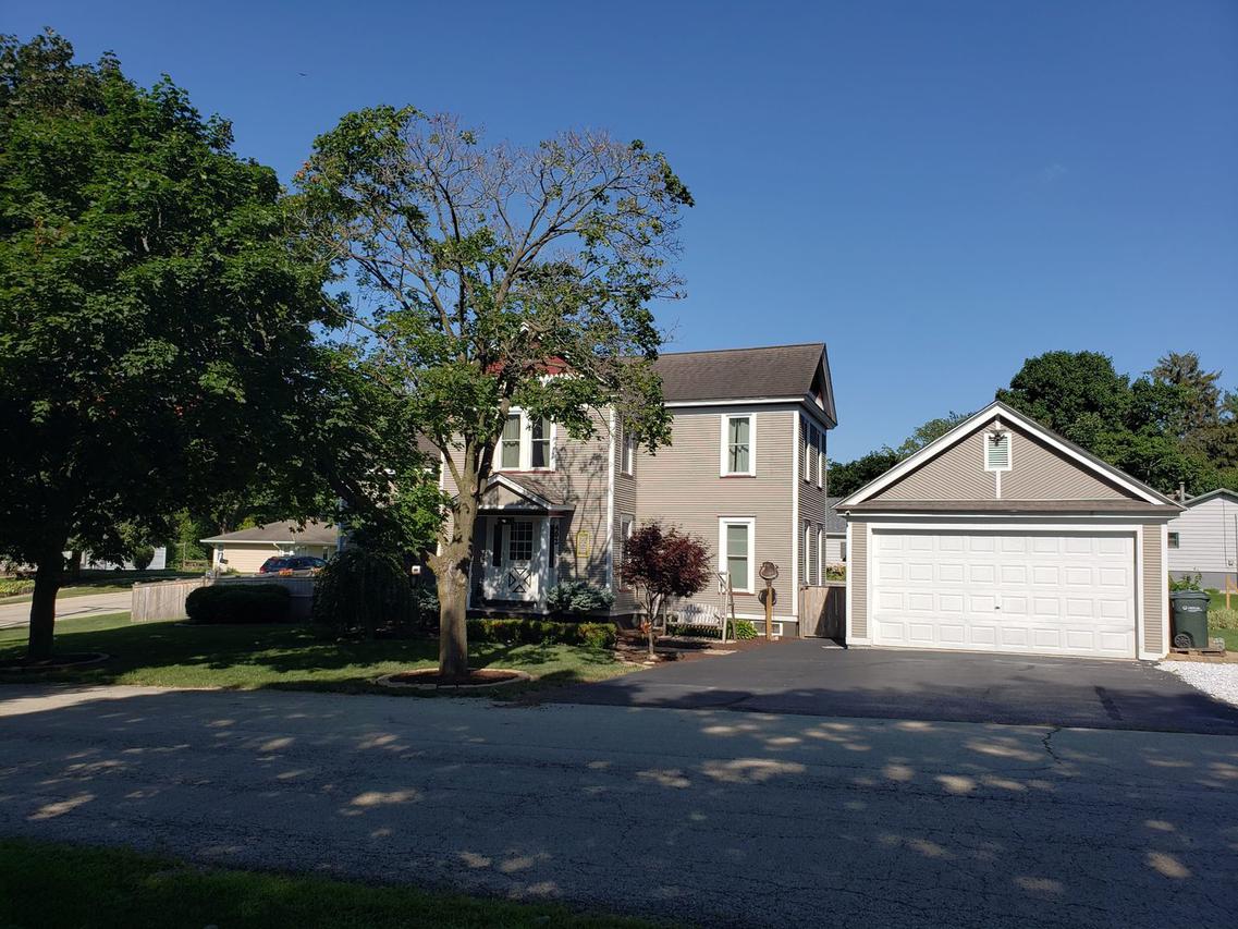 402 Morgan St., Yorkville, IL 60560