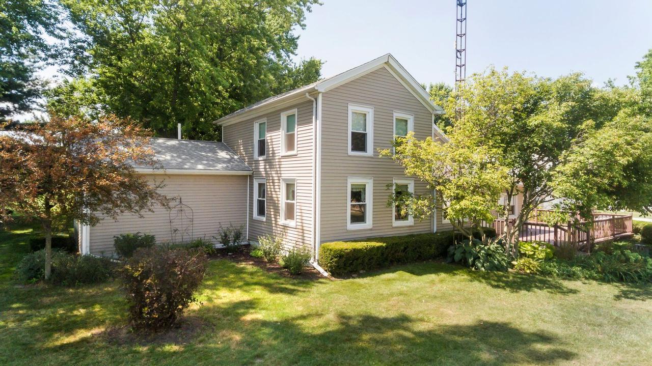 3340 E Braceville Rd., Gardner, IL 60424