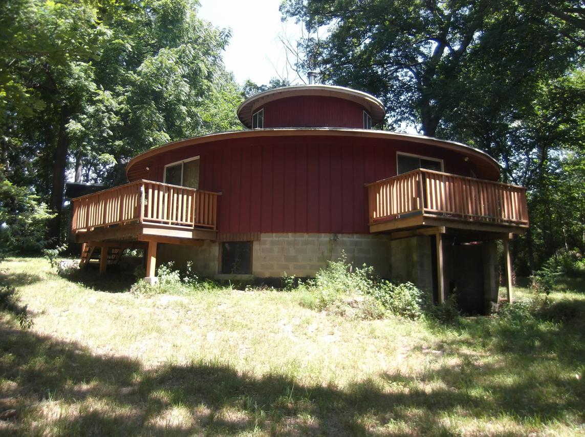 8 Carribean Dr., Putnam, IL 61560