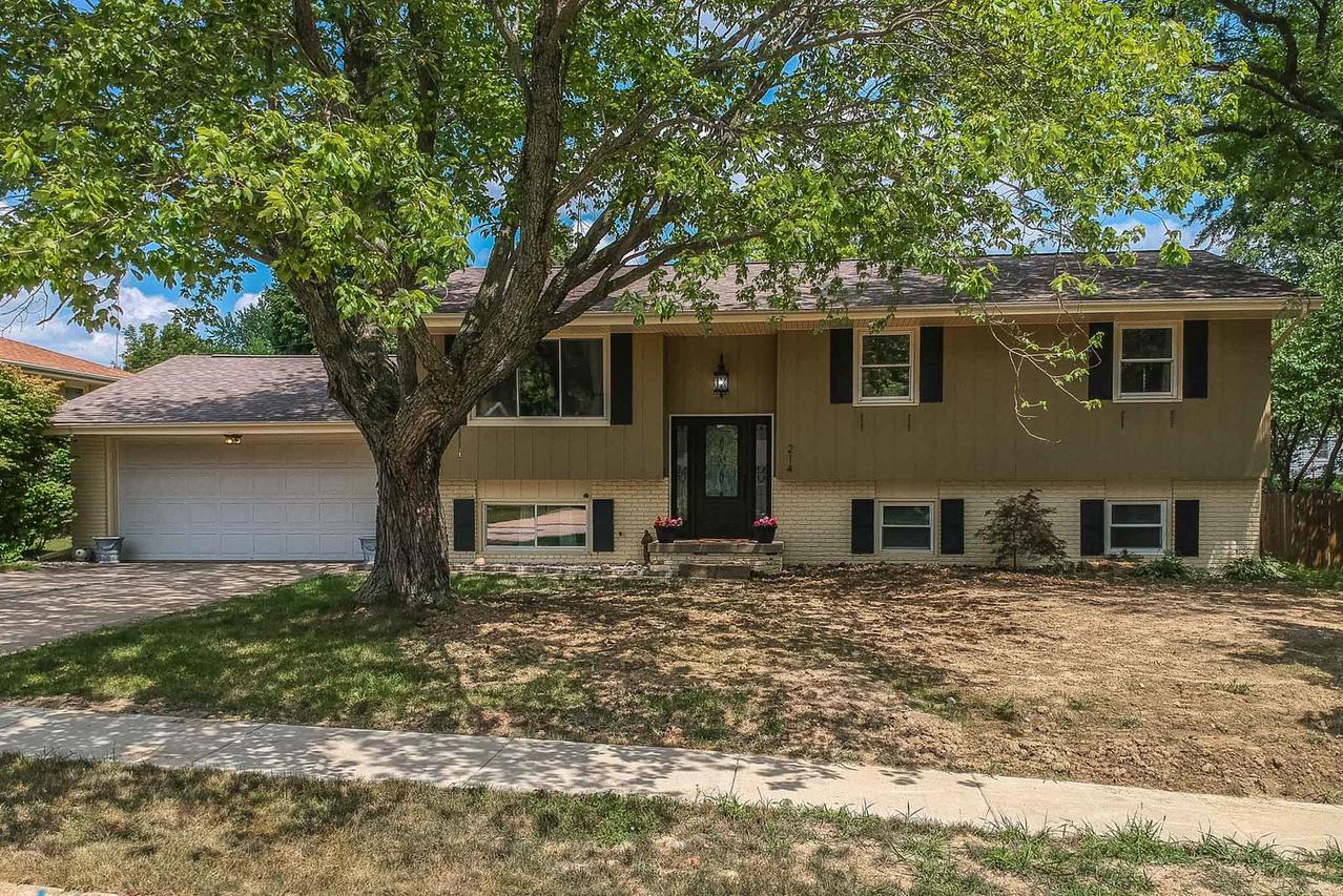 214 Riss Dr., Normal, IL 61761