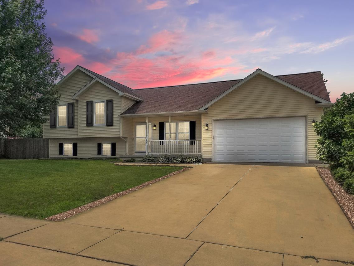 803 S Linda Ln., Kingston, IL 60145