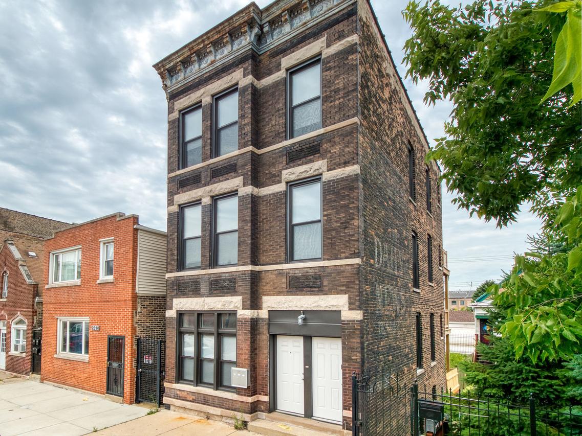 2316 S Leavitt St., Chicago, IL 60608