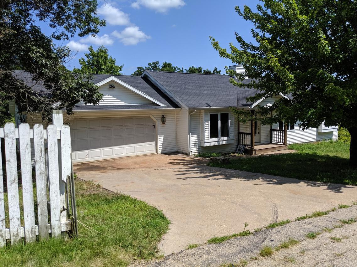1210 N West St., Galena, IL 61036