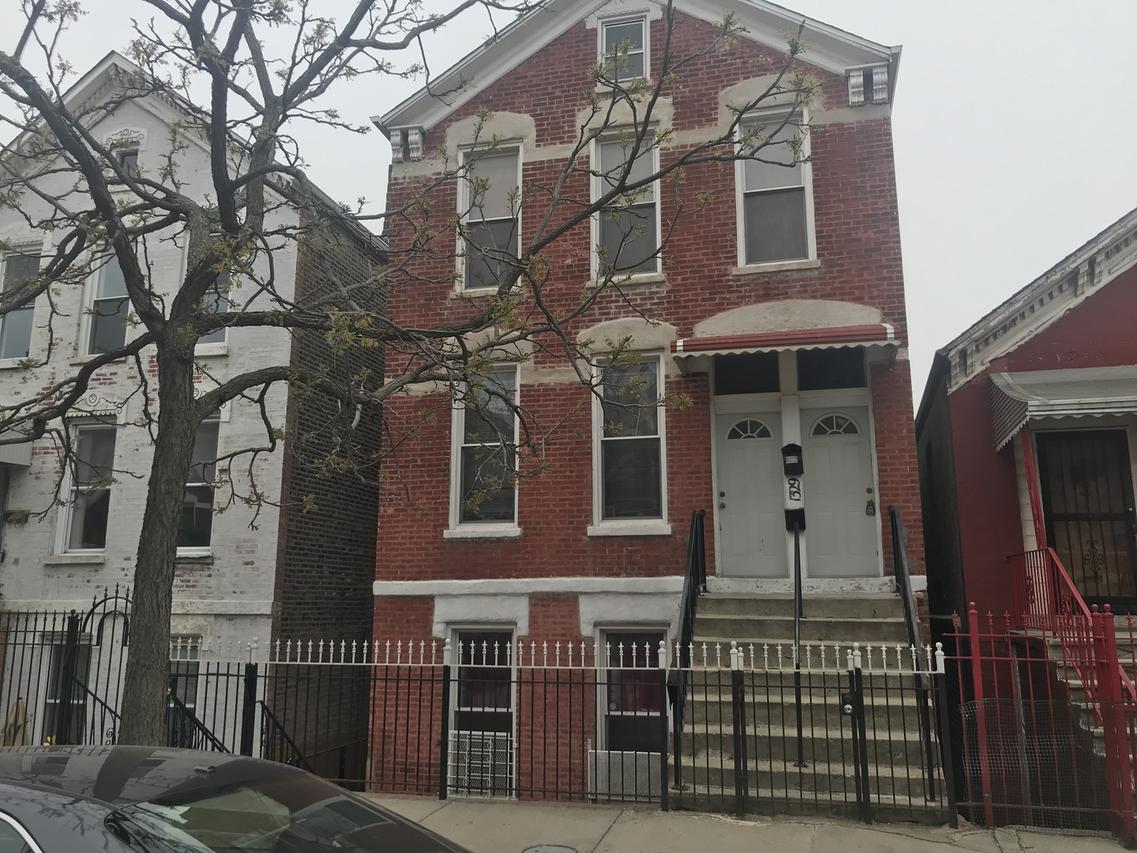 1329 W 19th St., Chicago, IL 60608