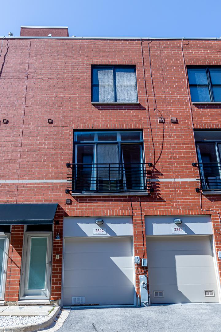 2342 W George St., Chicago, IL 60618