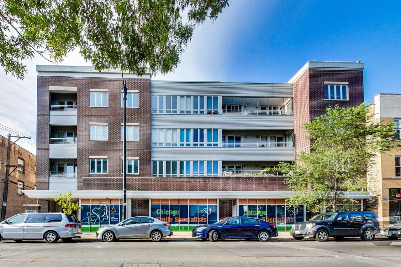 3021 W Armitage Ave. #305, Chicago, IL 60647