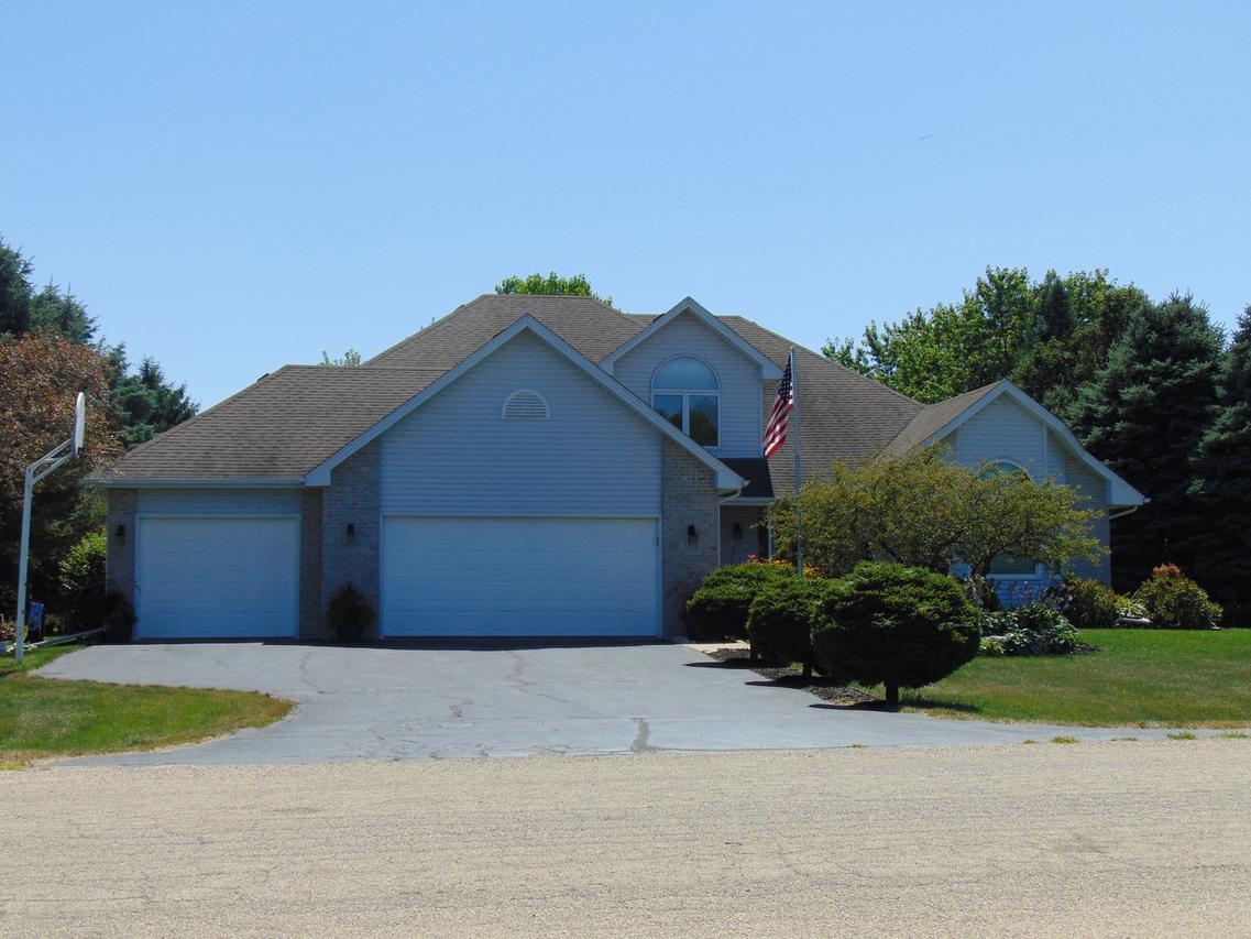 7521 Joy Ln., Roscoe, IL 61073