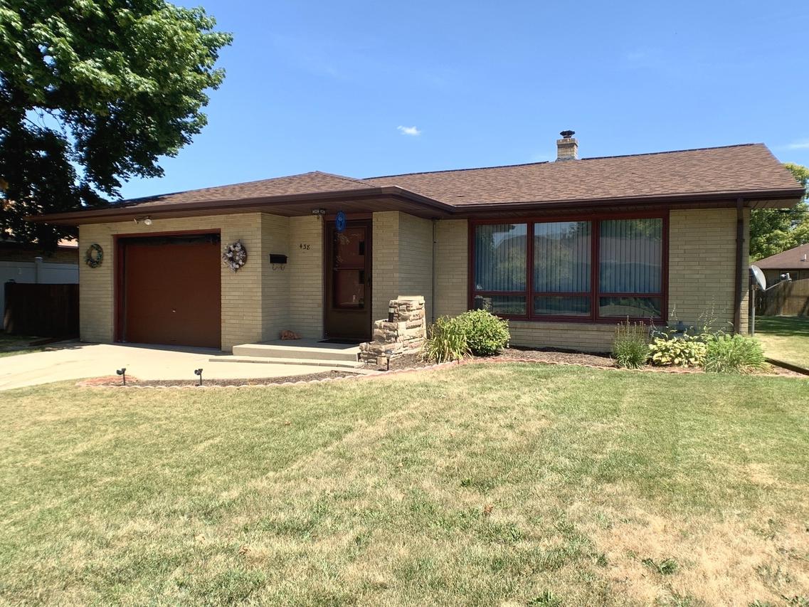438 Swift Ave., Oglesby, IL 61348