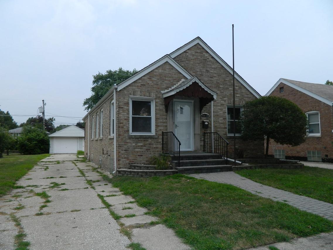 4438 Grove Ave., Stickney, IL 60402