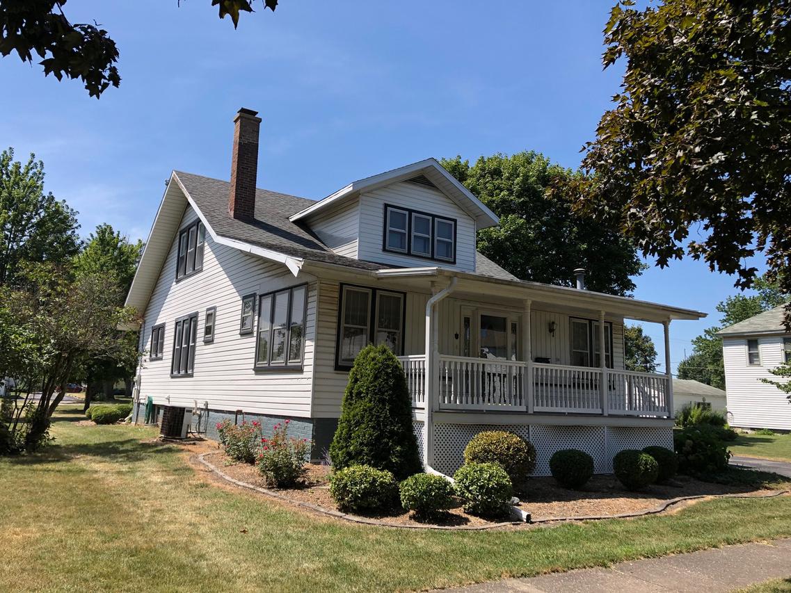 514 S Central St., Gilman, IL 60938