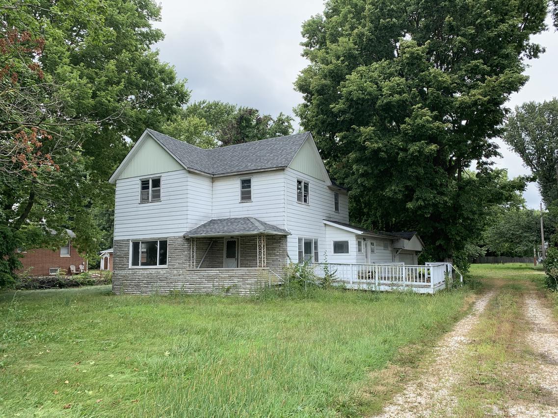 306 E Warren St., St. Joseph, IL 61873