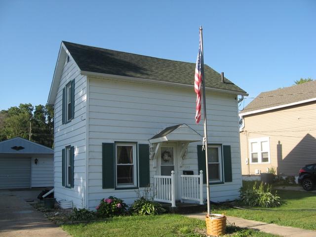 1143 W Prentice St., Freeport, IL 61032