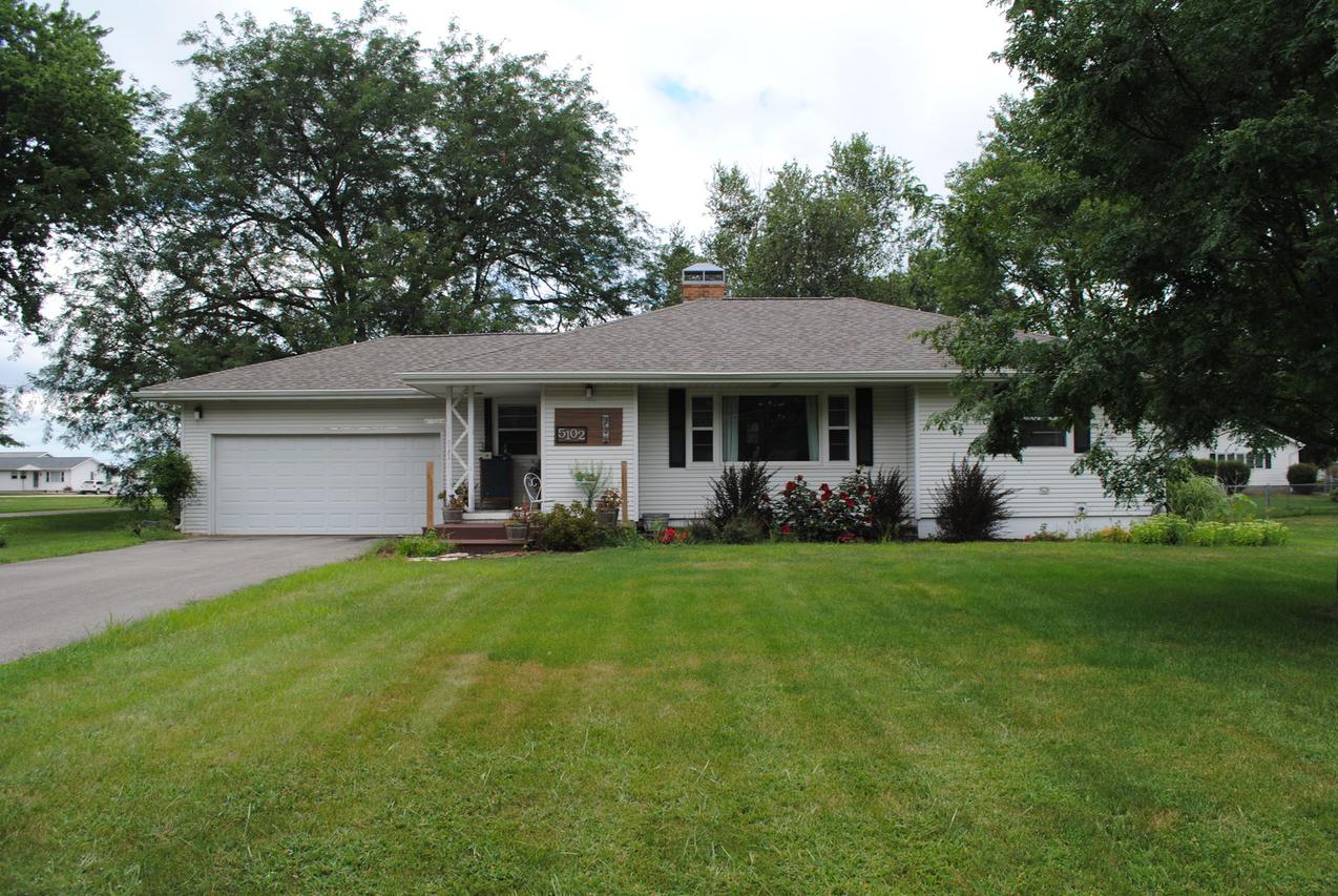 5102 Anne St., Sterling, IL 61081