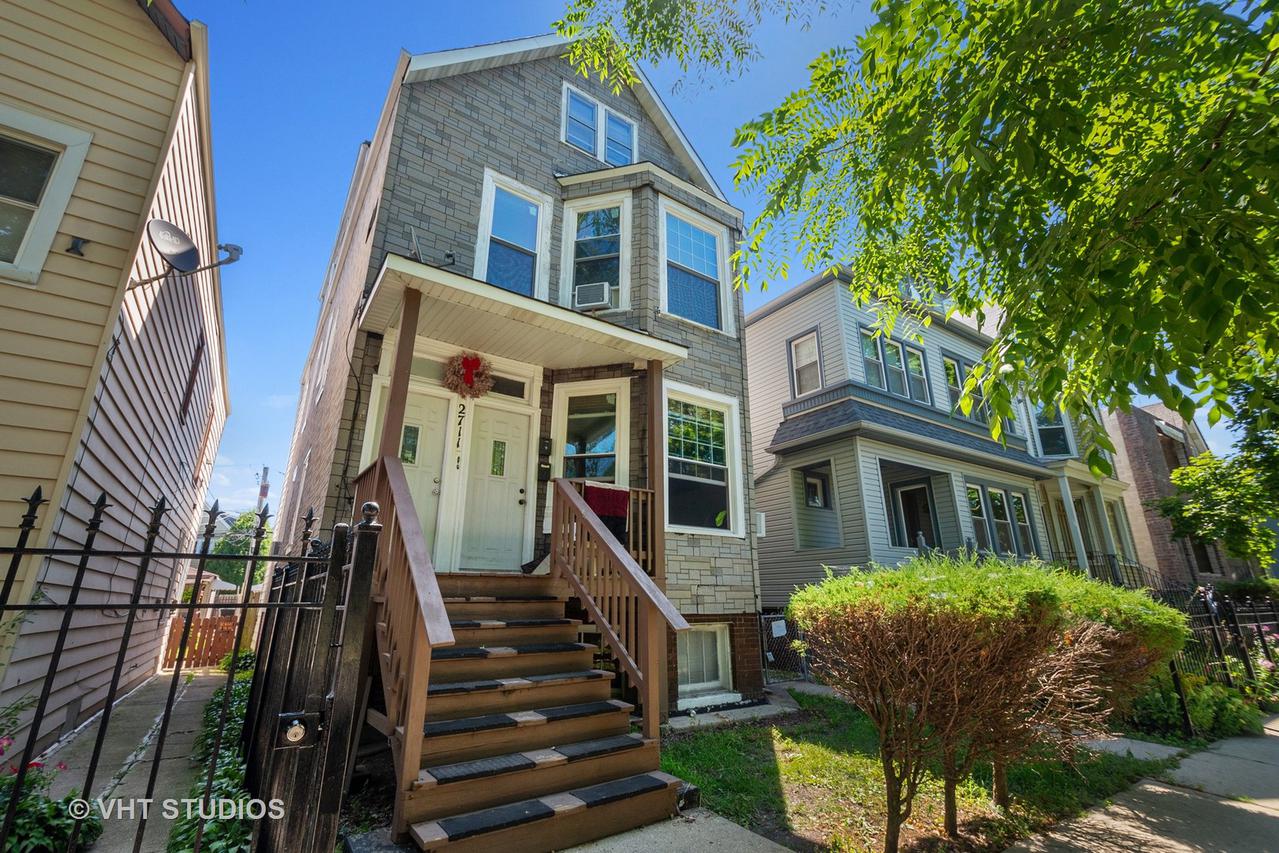 2711 N Hamlin Ave., Chicago, IL 60647