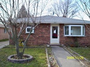 812 Mackinaw Ave., Calumet City, IL 60409