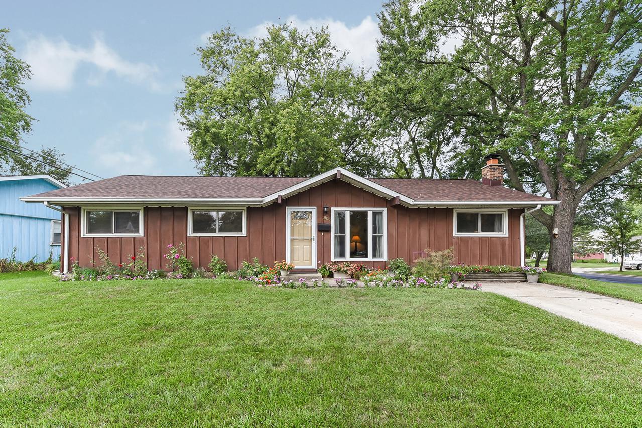 902 Vine St., Streamwood, IL 60107