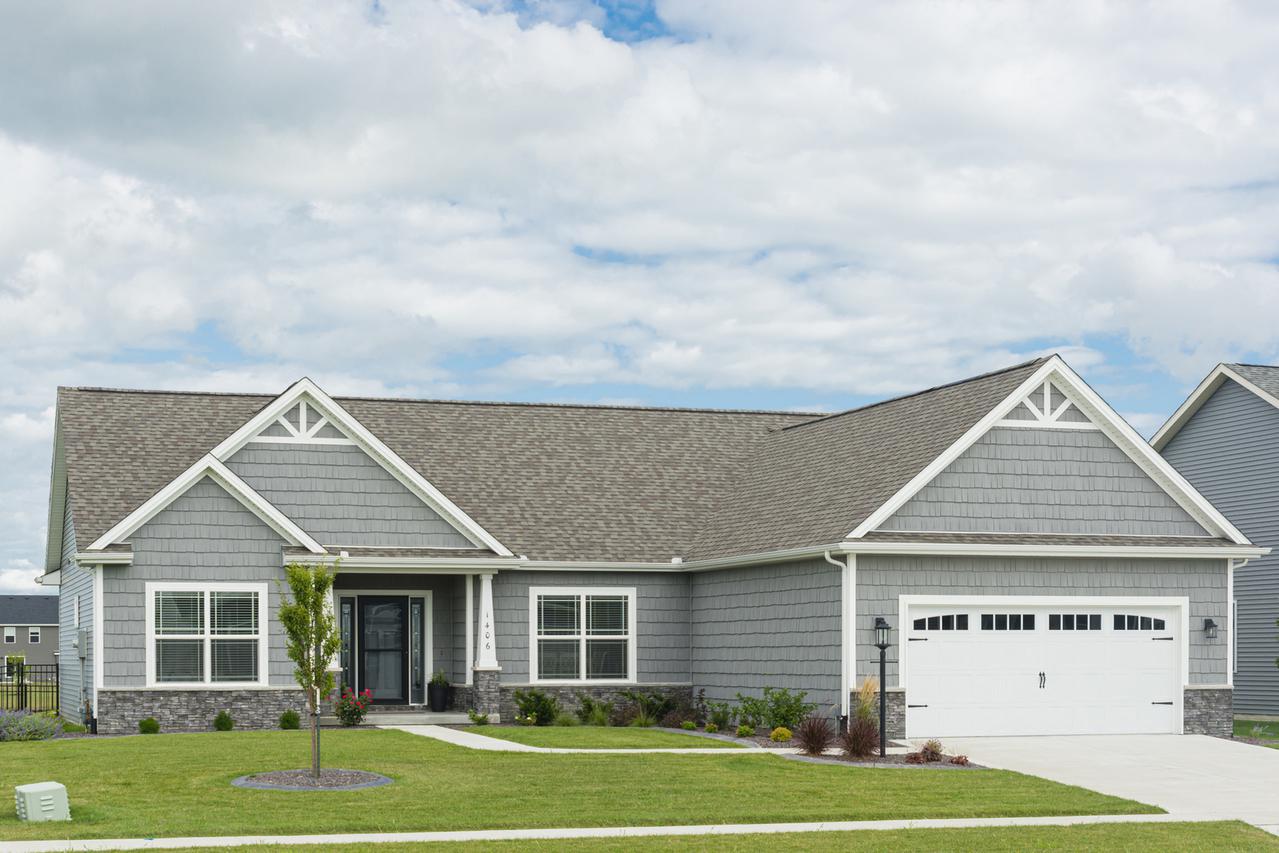1406 Winterberry Rd., Savoy, IL 61874