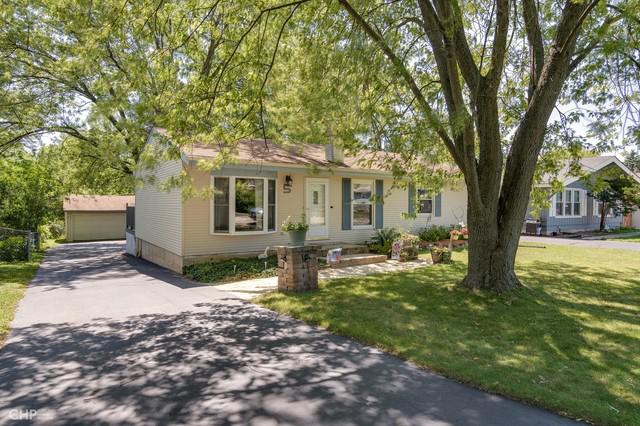 5 Clark Ave., Lake In The Hills, IL 60156