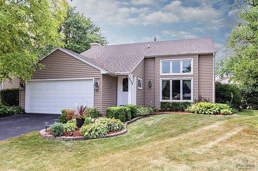 2725 Briarwood Ct., Woodridge, IL 60517