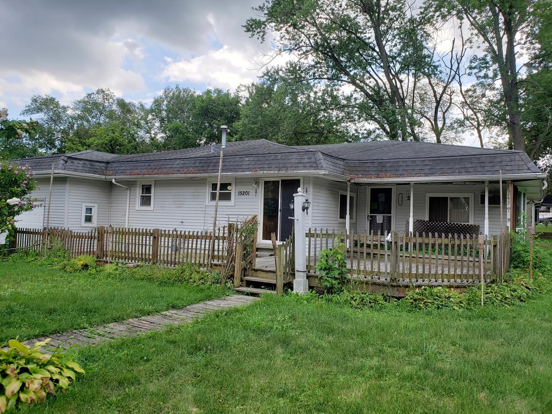 15201 Laramie Ave., Oak Forest, IL 60452