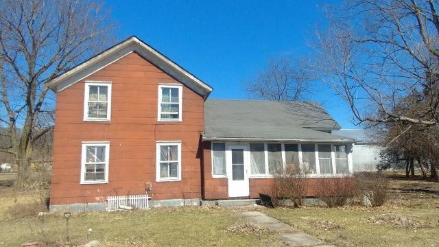 147 W Douglas St., Seneca, IL 61360