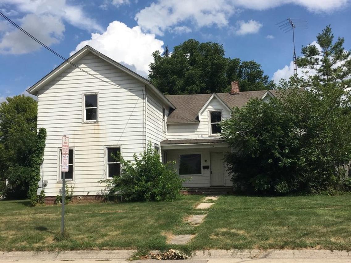 130 W High St., Sycamore, IL 60178