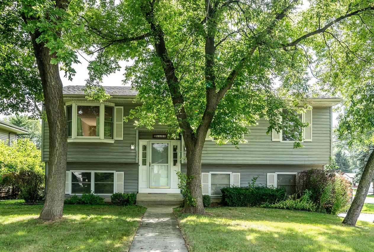 6608 Wander Way, Cary, IL 60013