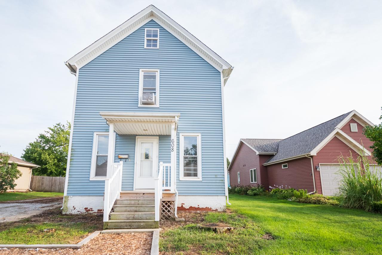 608 W Cedar St., Leroy, IL 61752