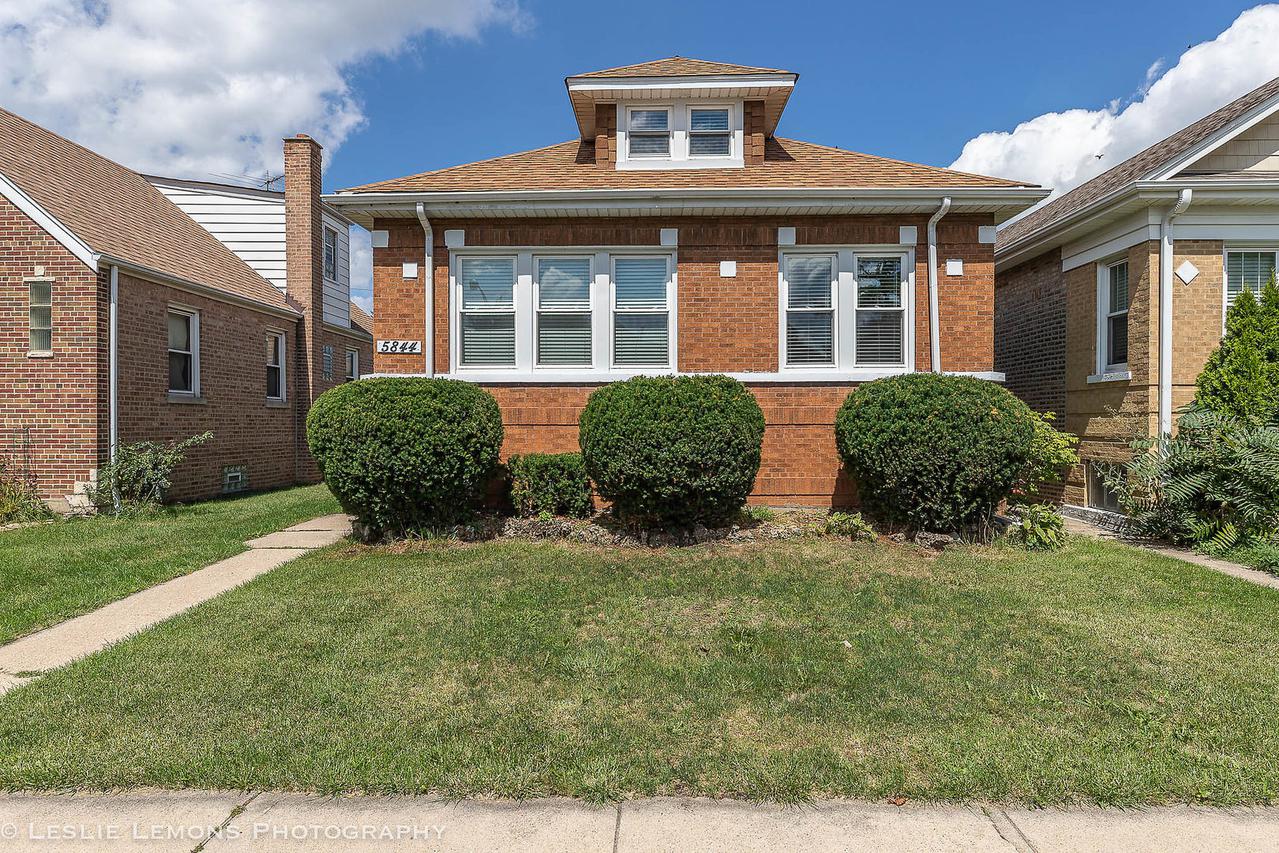 5844 W Wilson Ave., Chicago, IL 60630