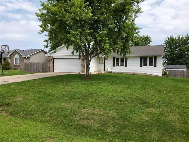 725 Golden Prairie Dr., Davis Junction, IL 61020