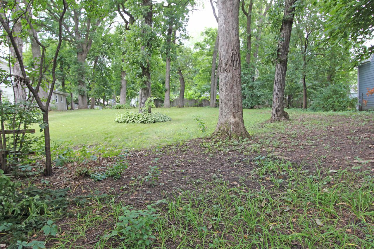 23927 N Lakeside Dr., Lake Zurich, IL 60047