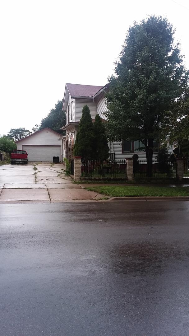 182 N Union St., Aurora, IL 60505
