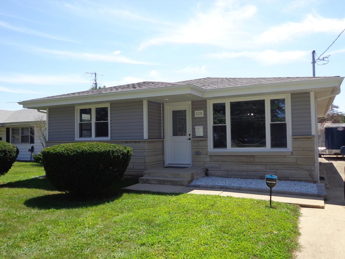 2226 Black Rd., Joliet, IL 60435