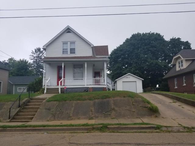424 W American St., Freeport, IL 61032