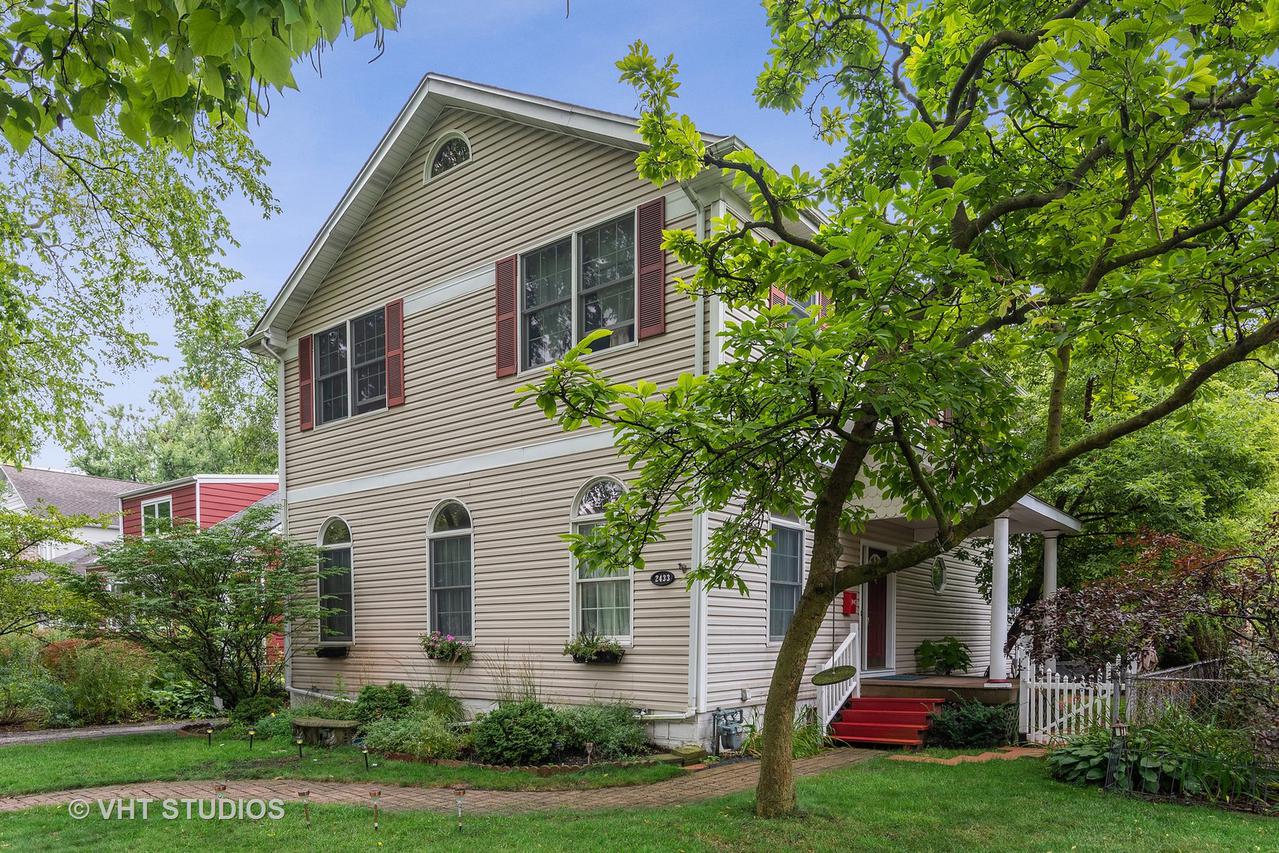 2433 Cowper Ave., Evanston, IL 60201