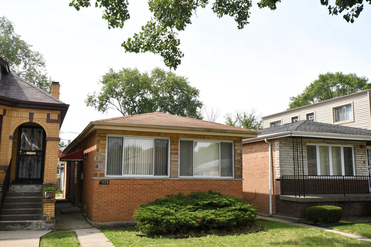 325 W 102nd St., Chicago, IL 60628