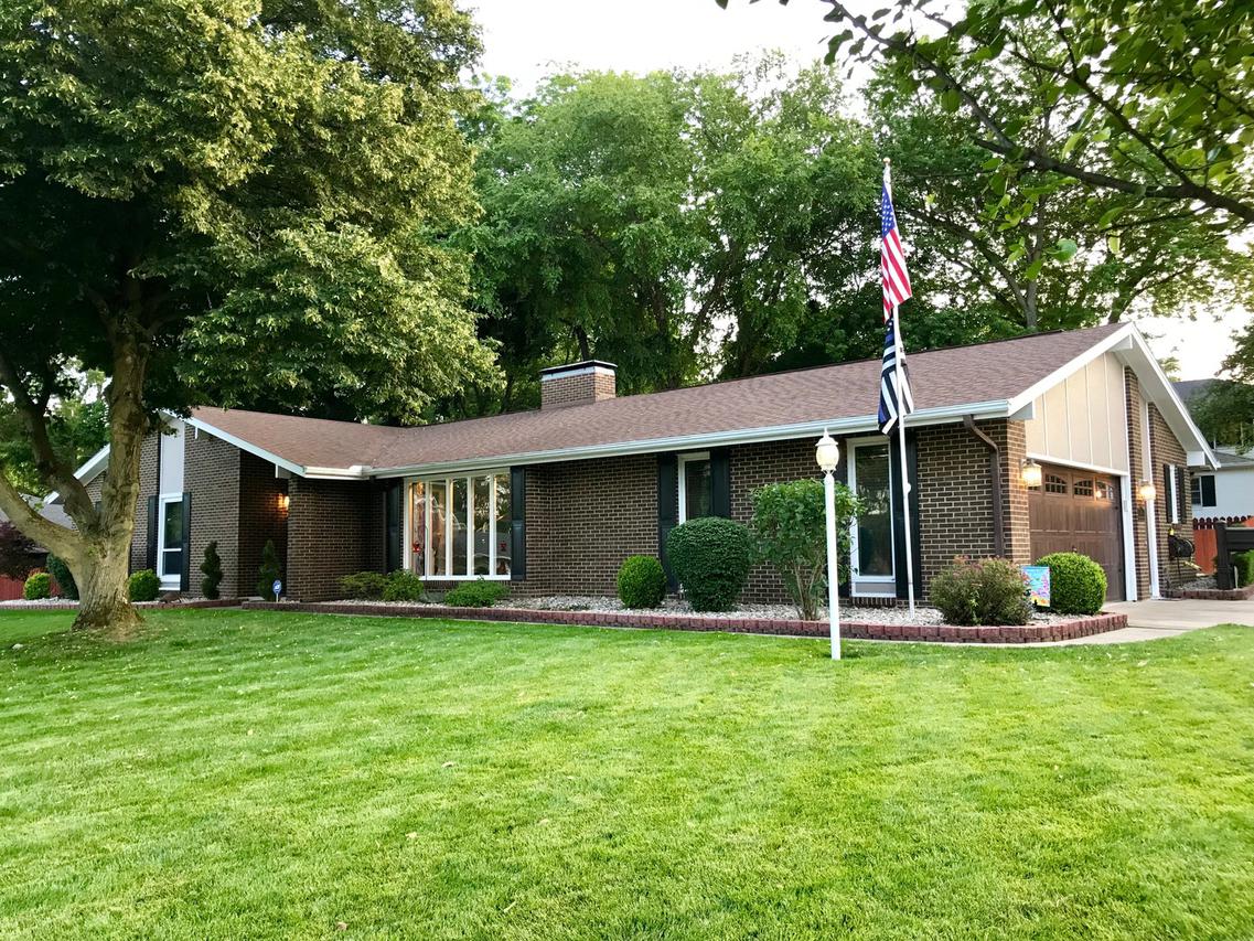 2 Lincolnshire Ave., Danville, IL 61832