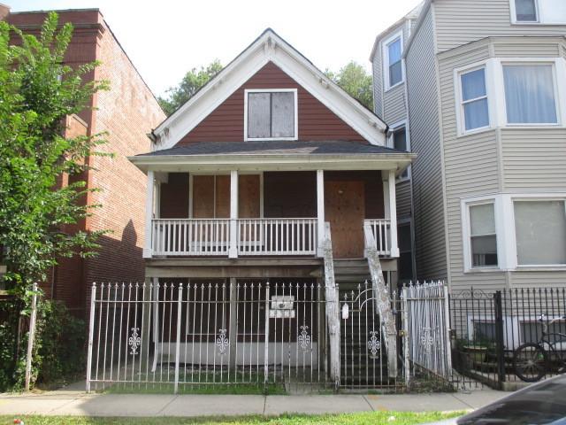 3547 W Shakespeare Ave., Chicago, IL 60647