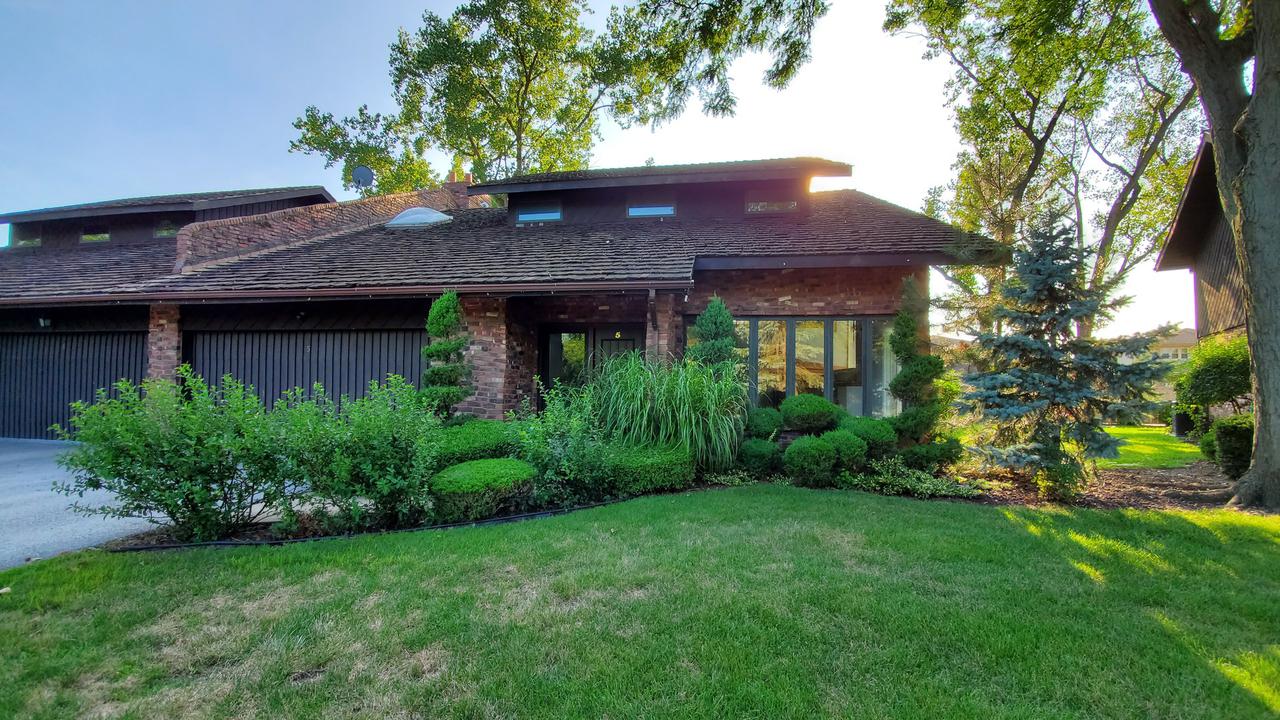 5 Lucas Dr., Palos Hills, IL 60465