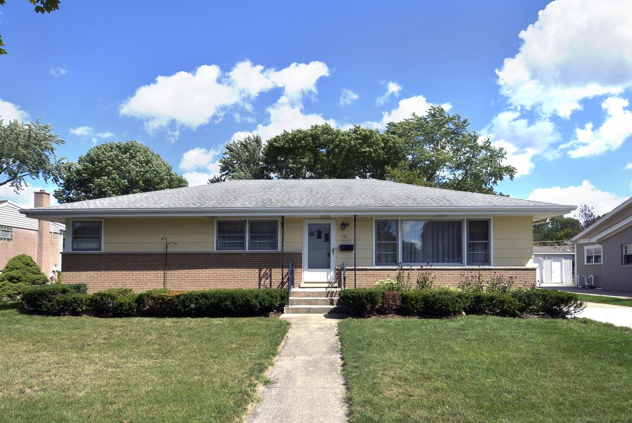 111 N Waterman Ave., Arlington Heights, IL 60004